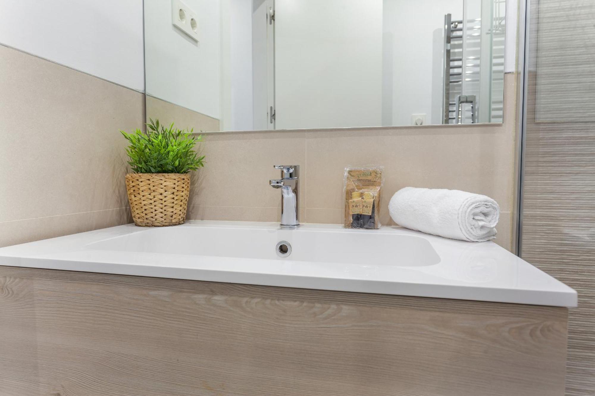 Apartamento Malasana Terrace En マドリード エクステリア 写真